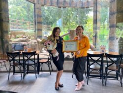 The Sunan Hotel Beri Penghargaan Kepada Dua Tokoh Perempuan Tangguh Kota Solo di Hari Kartini