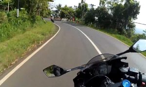 Inilah! Bahaya Menyalip di Tikungan, Persimpangan, dan Jembatan saat Berkendara Inilah! Bahaya Menyalip di Tikungan, Persimpangan, dan Jembatan saat Berkendara