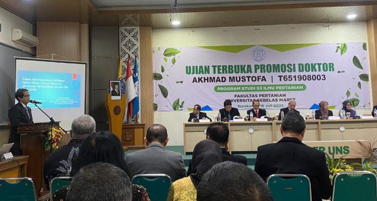 Dosen Unisri Akhmad Mustofa Raih Predikat Sangat Memuaskan, Ujian Doktoral di UNS