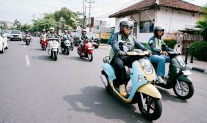 Momen Pas Rolling City Semarang Bareng Scoopy Lovers di Sabtu Pagi Momen Pas Rolling City Semarang Bareng Scoopy Lovers di Sabtu Pagi