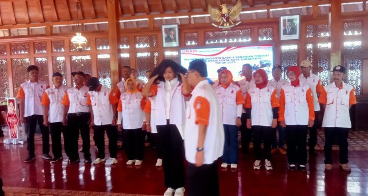 Keren! Mas Wali dan Mbak Wawali Dilantik Bareng Pengurus Jimny Katana Solo Sebagai Anggota ORARI 