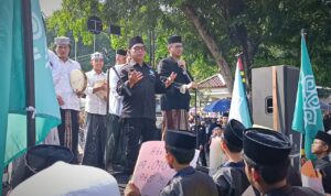 Aksi Bela Kiai Sampai Mati di Bundaran Gladag Solo, Gus Burhan: Jika Tidak Ada Respon Trans7, Akan Gelar Aksi Lebih Besar Lagi!