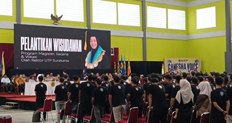 Universitas Tunas Pembangunan Surakarta Gelar Wisuda ke-91 dan Rayakan Dies Natalis ke-45 