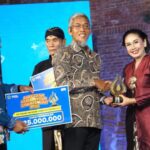 Pelopor Budaya Dr. RAy, Irawati Kusumorasri M.Sn Menerima Anugerah Kebudayaan Jawa Tengah 2025