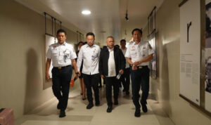 Menteri Perhubungan Kunjungi Stasiun Yogyakarta, Pastikan Pelayanan KAI Daop 6 Berjalan Optimal Menteri Perhubungan Kunjungi Stasiun Yogyakarta, Pastikan Pelayanan KAI Daop 6 Berjalan Optimal