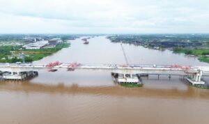 Suplai Beton Readymix WSBP Dorong Progres Jembatan Musi V, Struktur Utama Kini Telah Tersambung Suplai Beton Readymix WSBP Dorong Progres Jembatan Musi V, Struktur Utama Kini Telah Tersambung
