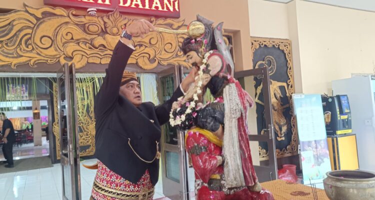 Kirab & Jamasan Gangsa Sriwedari, Ketua Forum Budaya Mataram BRM Kusumo Putro: Daya Tarik Wisata Budaya, Integrasi Ritual Jamasan Pusaka dan Pertunjukan Wayang Orang