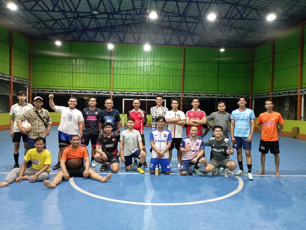 Pererat Sinergi dan Tingkatkan Kebugaran, BRI Region 6 Gelar Futsal Persahabatan Bersama PT BKS