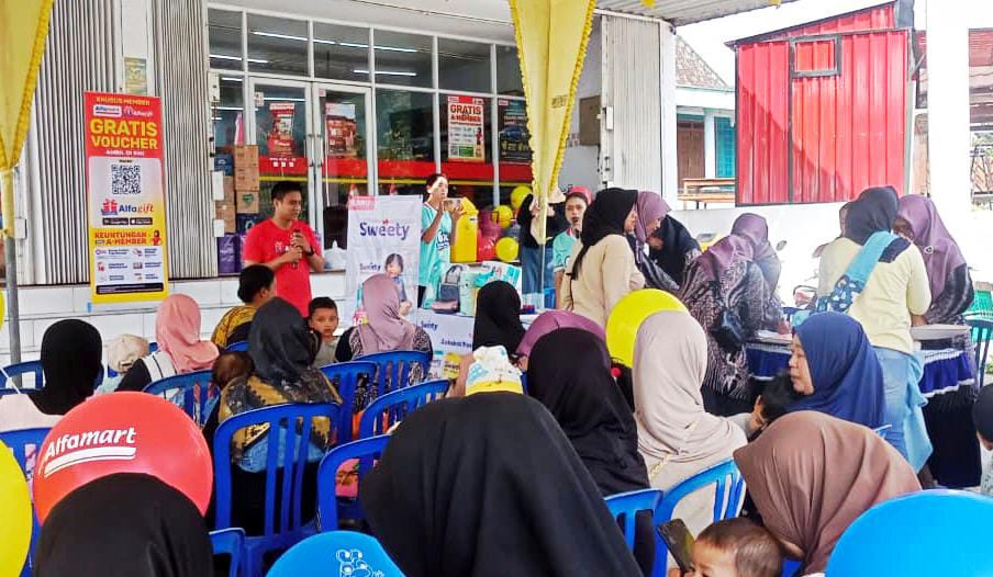 Komitmen Berlanjut, Alfamart dan Sweety Perluas Jangkauan Alfamart Sahabat Posyandu ke 84 Titik di Indonesia