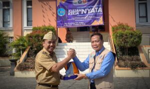 Rektor UNISRI Tarik 1.446 Mahasiswa KKN Di 11 Kecamatan Kabupaten Sragen: Pemkab Apresiasi Kontribusi Mahasiswa, Gemolong Naik dari Rangking 20 ke 7 Dandan Omah