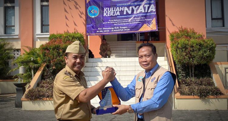 Rektor UNISRI Tarik 1.446 Mahasiswa KKN Di 11 Kecamatan Kabupaten Sragen: Pemkab Apresiasi Kontribusi Mahasiswa, Gemolong Naik dari Rangking 20 ke 7 Dandan Omah