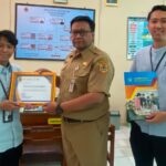Kontribusi Mahasiswa Terbanyak, UNISRI Berikan Apresiasi Ke 5 Sekolah Di Solo Raya