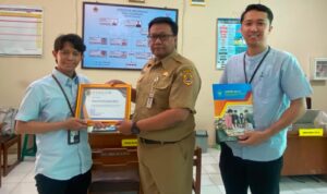 Kontribusi Mahasiswa Terbanyak, UNISRI Berikan Apresiasi Ke 5 Sekolah Di Solo Raya