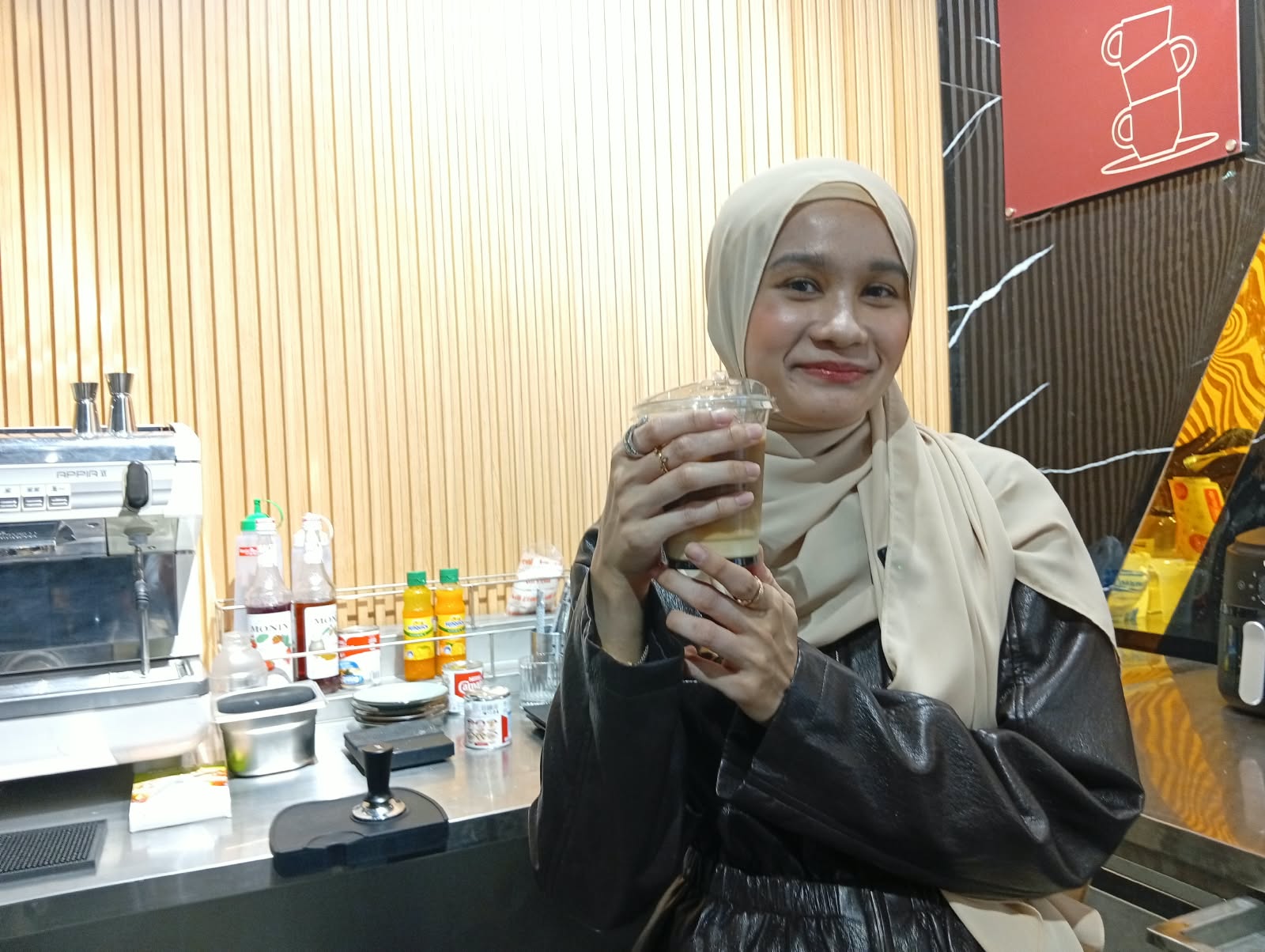 Shafiyyatul Rahil Putri Wong Solo Group, Usia 24 Tahun, Rintis “Sedjati-ne Coffee and Eatery”, Bukti Regenerasi Bisnis Kuliner Berbasis Ilmu