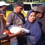 Rayakan HUT Ke-4, Komunitas Jimny Katana Solo Salurkan 1 Ton Sembako untuk Warga Kurang Mampu