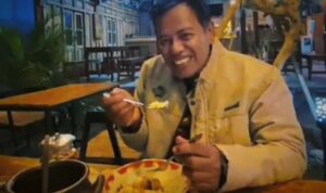 Sensasi Cicipi ‘Blekuthuk’ Garang Asem Kendil Obong: Mahakarya Rasa Warisan Dapur Keraton di Kampung Djawi Colomadu