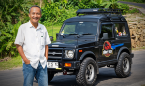 Menemukan Rumah di Solo, Memeluk Sahabat di JKS, dan Menghidupkan Kenangan Lewat Katana Plat AD